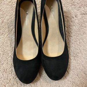 Black Chinese Laundry Heels Size 9